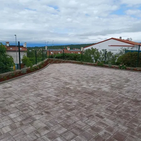 Tomicic Apartament *