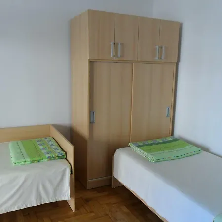 Tomicic マリンスカ