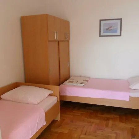 Tomicic Apartament *