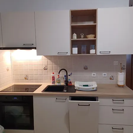 Tomicic * مالينسكا